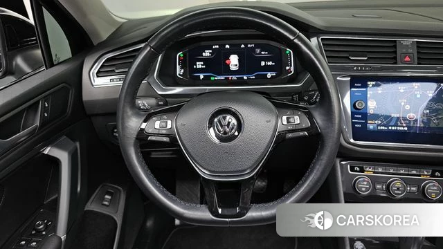 Volkswagen Tiguan Allspace 2020 Черный из Кореи, фото 2