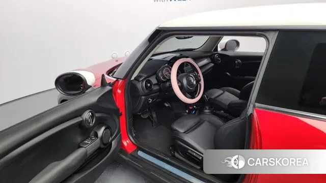 Mini Cooper 2021 Красный из Кореи, фото 2
