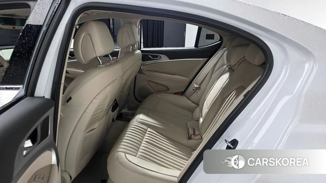 Genesis The New G70 2023 Белый из Кореи, фото 2