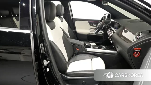 Mercedes-Benz GLA - Class H247 2020 Черный из Кореи, фото 2