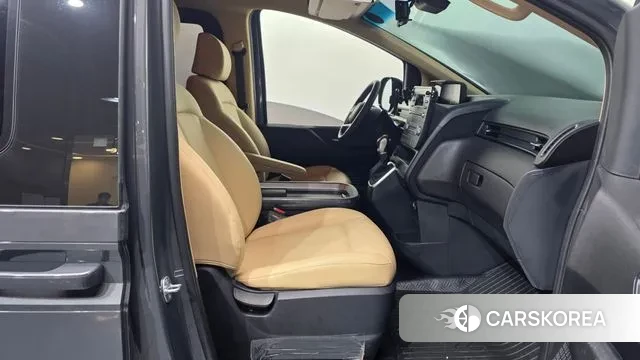 Hyundai Staria 2025 Серый из Кореи, фото 2