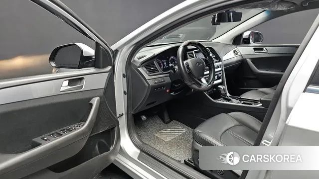 Hyundai Sonata New Rise 2020 Серебристо-серый из Кореи, фото 2