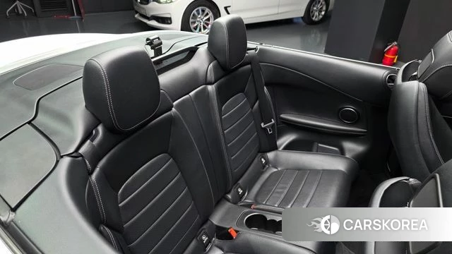 Mercedes-Benz C-Class W205 2018 Белый из Кореи, фото 2