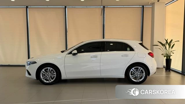 Mercedes-Benz A-Class W177 2025 Белый из Кореи, фото 2