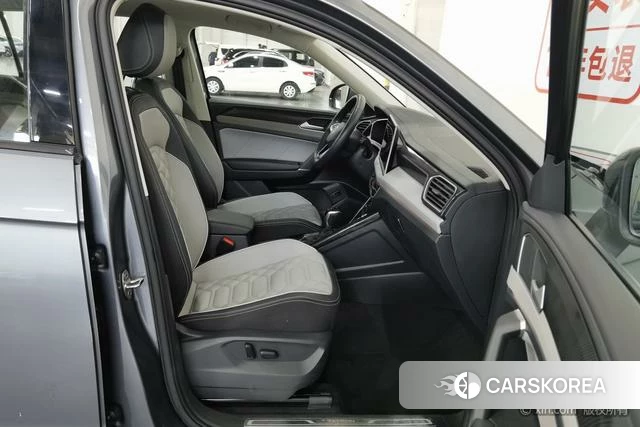 Volkswagen Tanyue 2024 Темно-серый из Китая, фото 2