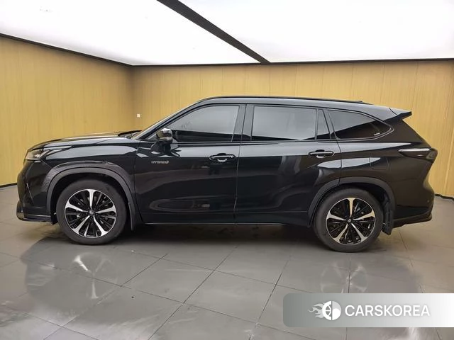 Toyota Crown Lufang 2021 Черный из Китая, фото 2