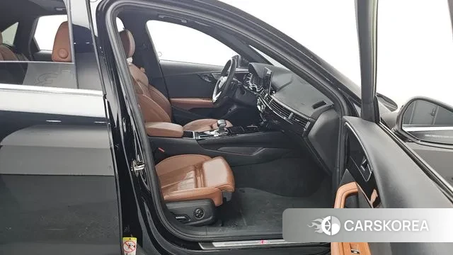 Audi A4 (B9) 2021 Черный из Кореи, фото 2