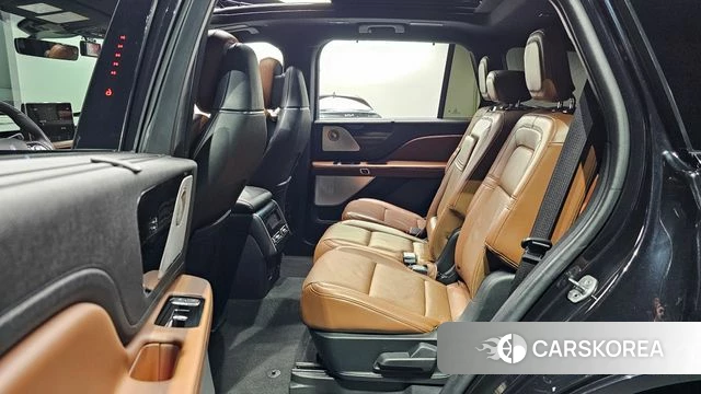 Lincoln Aviator 2nd generation 2023 Черный из Кореи, фото 2