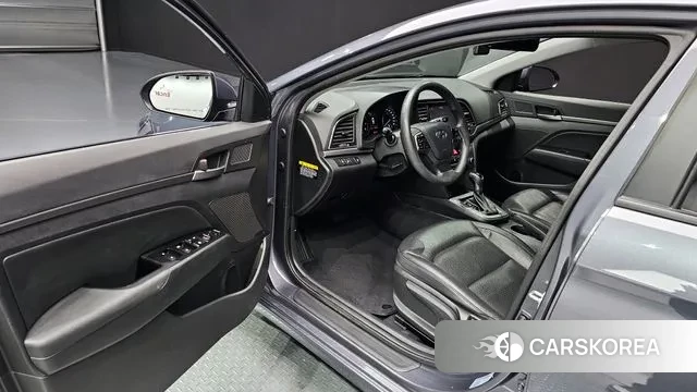 Hyundai Avante AD 2018 Серый из Кореи, фото 2