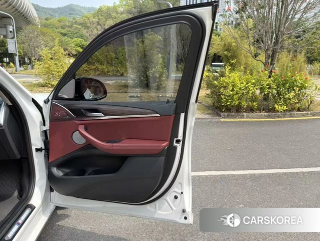 BMW X3 2023 Белый из Китая, фото 2