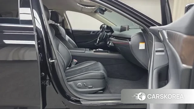 Genesis Electrified G80 (RG3) 2021 Черный из Кореи, фото 2