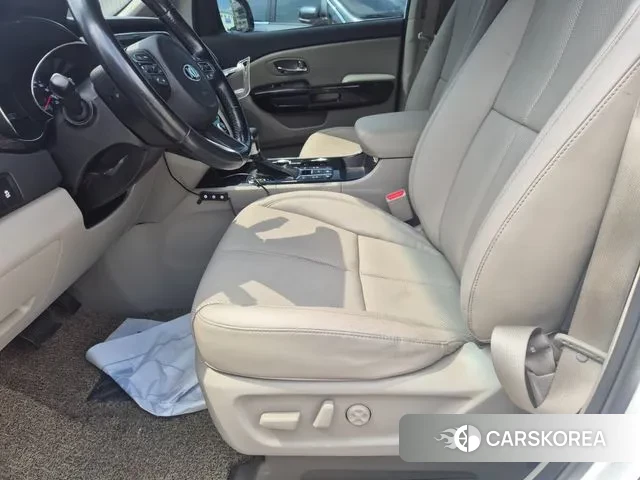 Kia The New Carnival 2019 Белый из Кореи, фото 2