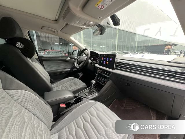 Volkswagen Tiguan X 2022 Черный из Китая, фото 2