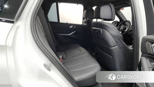 BMW X5 (G05) 2025 Белый из Кореи, фото 2