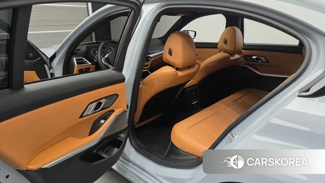 BMW 3 Series (G20) 2025 Цвет галактики из Кореи, фото 2