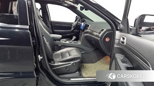 Jeep Grand Cherokee 2018 Черный из Кореи, фото 2