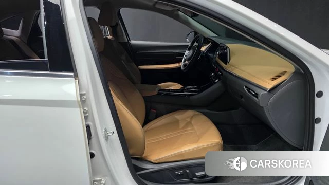 Hyundai Sonata (DN8) 2021 Белый из Кореи, фото 2