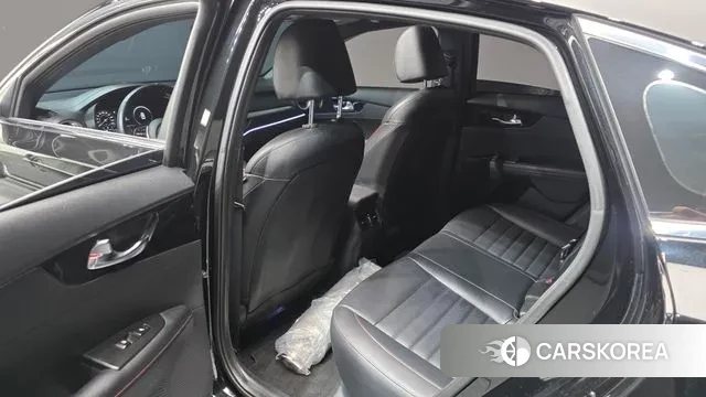 Kia The New K3 2nd generation 2024 Черный из Кореи, фото 2