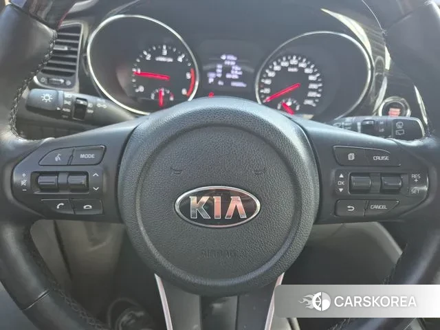 Kia The New Carnival 2019 Белый из Кореи, фото 2