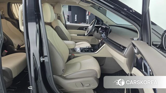 Kia Carnival 4th generation 2021 Черный из Кореи, фото 2