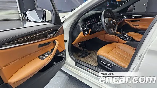 BMW 5 Series (G30) id 2689432 из Кореи 2