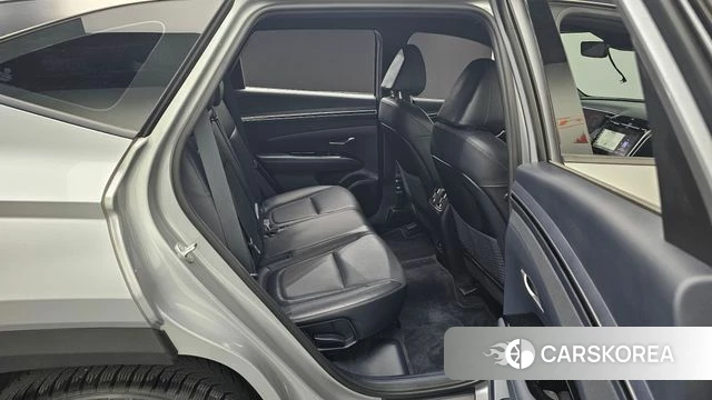 Hyundai Tucson (NX4) 2021 Серебряный из Кореи, фото 2