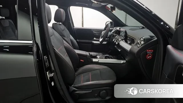 Mercedes-Benz GLB-Class X247 2022 Черный из Кореи, фото 2