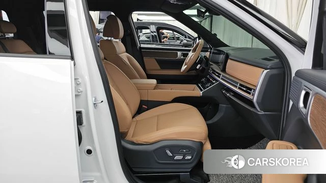 Hyundai Santa Fe (MX5) 2025 Белый из Кореи, фото 2
