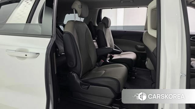 Kia The New Carnival 4th Generation 2025 Белый из Кореи, фото 2
