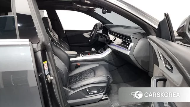 Audi Q8 (4M) 2021 Серый из Кореи, фото 2