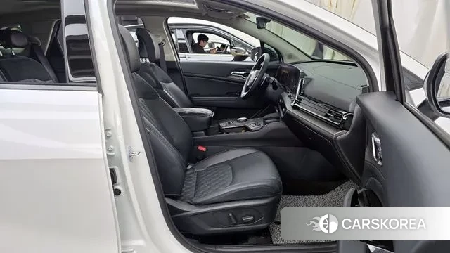 Kia Sportage 5th Generation 2023 Белый из Кореи, фото 2