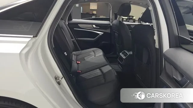 Audi A6 (C8) 2020 Белый из Кореи, фото 2