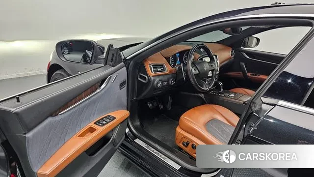 Maserati Ghibli 2018 Черный из Кореи, фото 2