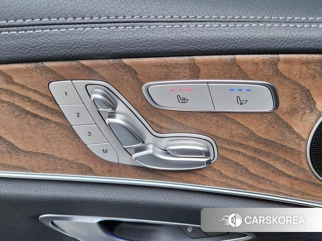 Mercedes-Benz E-Class W213 2023 Черный из Кореи, фото 2