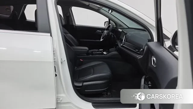 Kia Sportage 5th Generation 2022 Белый из Кореи, фото 2