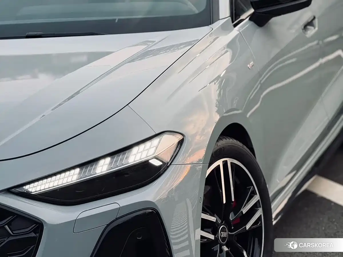 Audi A5L 2025 Silver/gray из Китая, фото 2