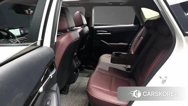 Kia Seltos 2022 Белый из Кореи, фото 2