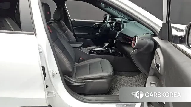 Chevrolet (GM Daewoo) Trax Crossover 2023 Белый из Кореи, фото 2