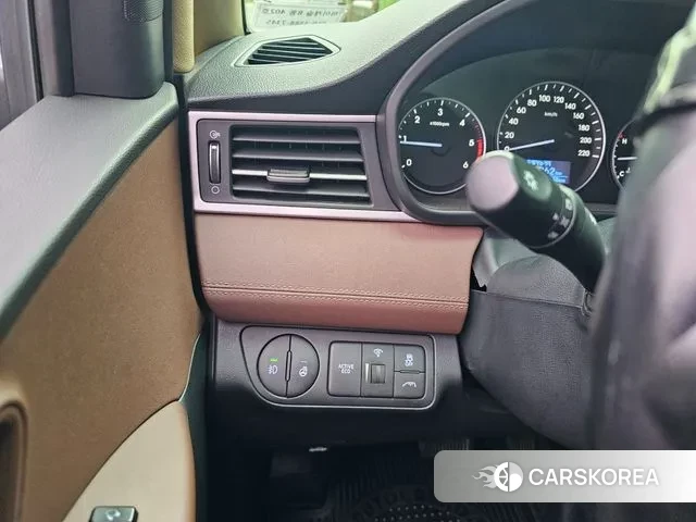 Hyundai The New Grand Starex 2018 Коричневый из Кореи, фото 2