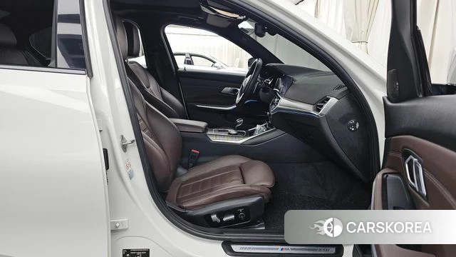 BMW 3 Series (G20) 2021 Белый из Кореи, фото 2