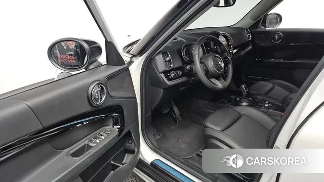 Mini Cooper Countryman 2023 Белый из Кореи, фото 2