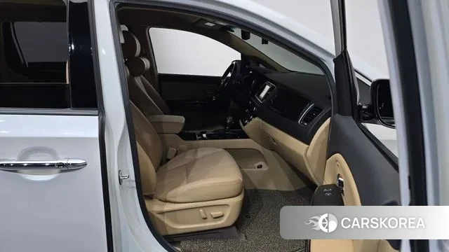 Kia All New Carnival 2018 Белый из Кореи, фото 2