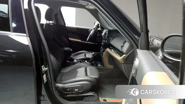 Mini Cooper Countryman 2019 Черный из Кореи, фото 2