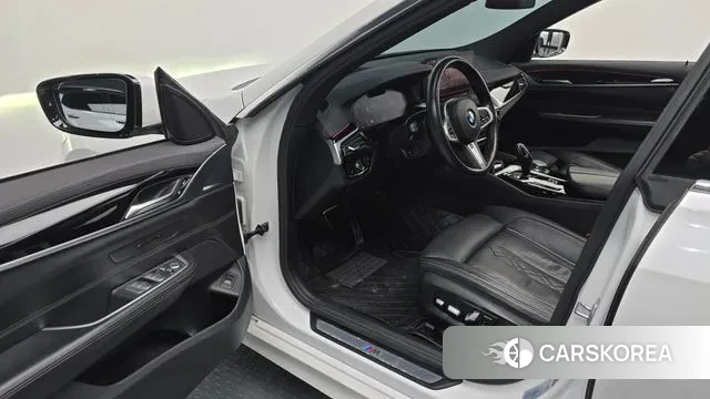 BMW 6 Series GT (G32) 2021 Белый из Кореи, фото 2