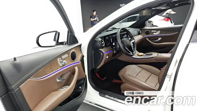 Mercedes-Benz E-Class W213 2022 Белый из Кореи, фото 2