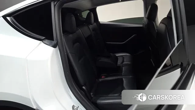 Tesla Model Y 2021 Белый из Кореи, фото 2