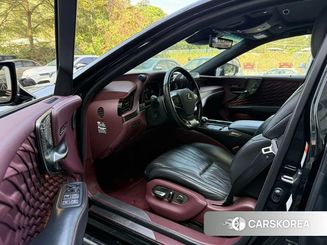 Lexus LS 2022 Черный из Китая, фото 2