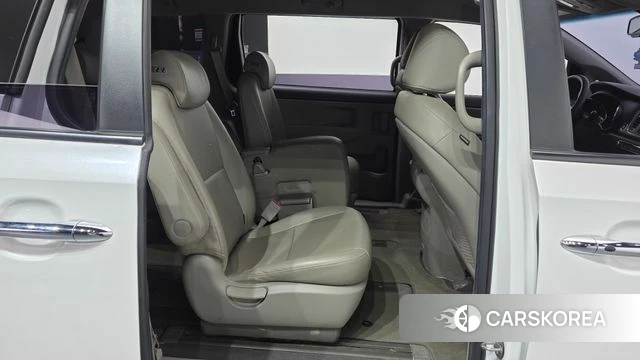 Kia The New Carnival 2019 Белый из Кореи, фото 2