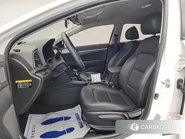 Hyundai Avante AD 2018 Белый из Кореи, фото 2