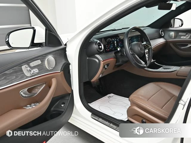 Mercedes-Benz E-Class W213 2022 Белый из Кореи, фото 2